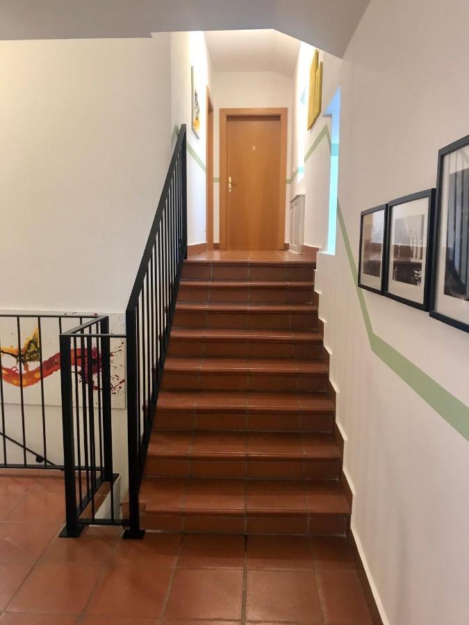 Weingut & Gastezimmer Edelmann Göttlesbrunn Exterior foto
